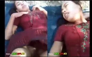 တောထဲမာတီးထုက်ခံလိုက်ရတဲ့ မြန်မာမလေး