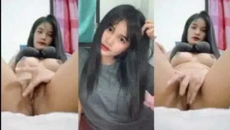 စောက်ဖုက်ကို အပြင်ပေးပွတ်ပြတဲ့ စော်